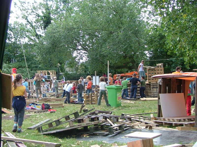 Dukendam 2008: De huttenbouwers Dscf5646