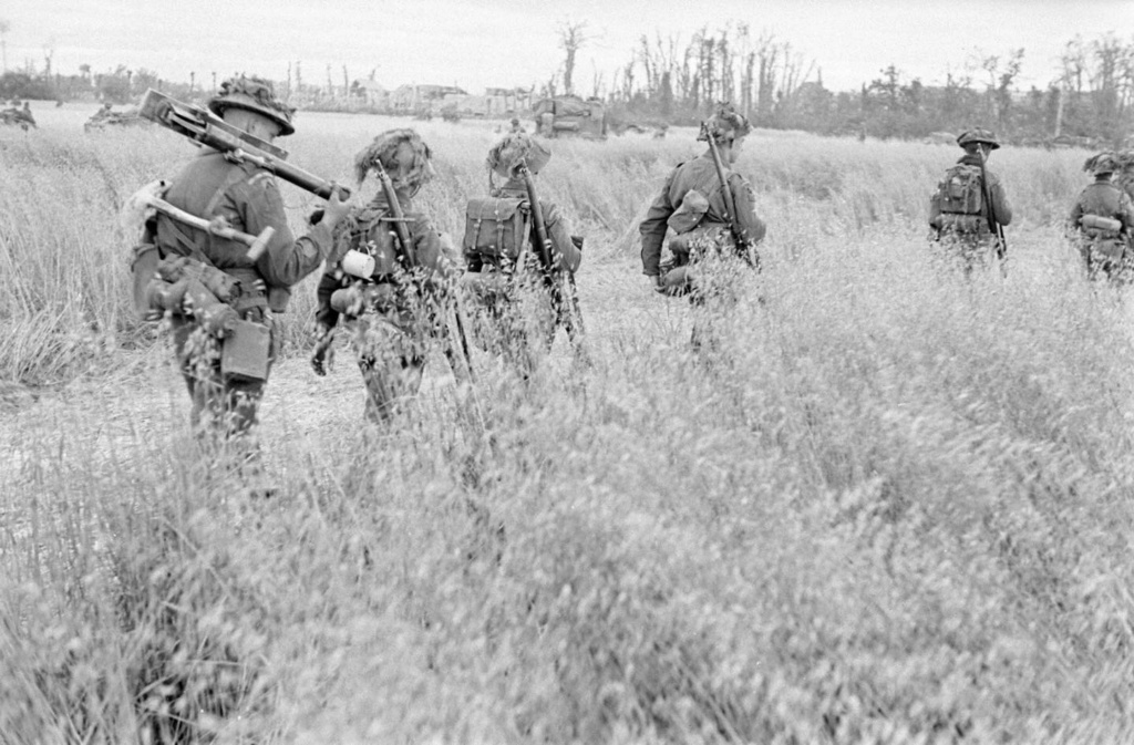 Mannequin de la 3e DI canadienne (Regina Rifle Regiment), bataille de Normandie  - Page 2 22330310