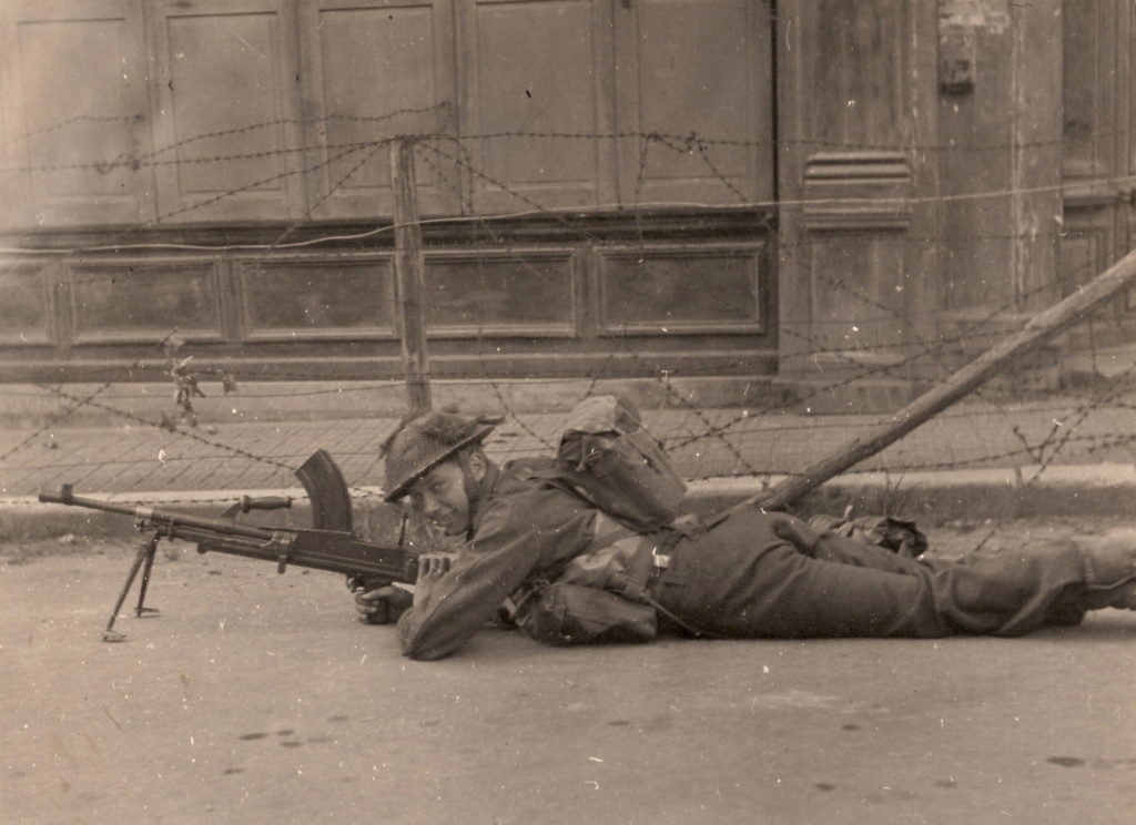 Officier des Royal Engineers, 50th (Northumbrian) Infantry Division, 6 juin 1944 A411