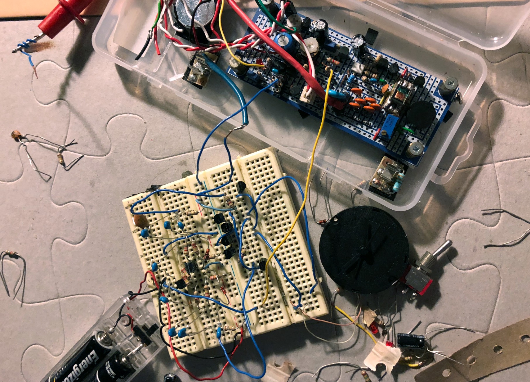 Circuit - Un projet de compteur geiger à transistors - Page 2 Captu520