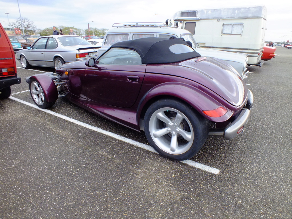 Vous souvenez-vous de la… Plymouth Prowler ? Dscf1446