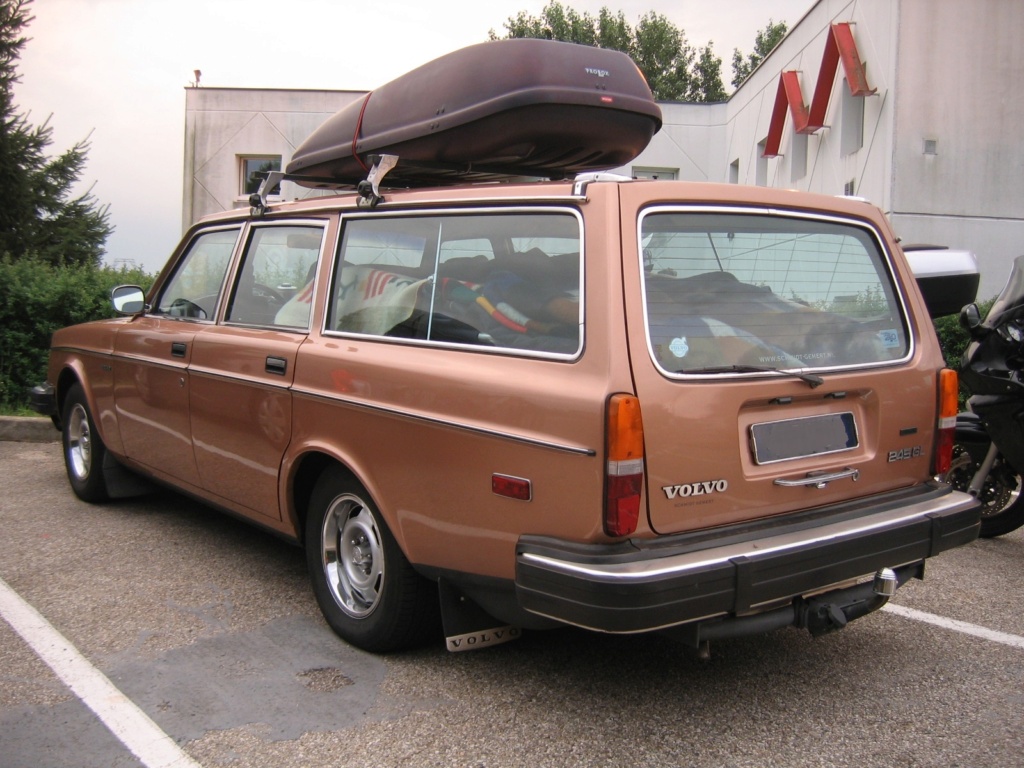 Photos d’hier : Volvo 140 / 240 Img_7916