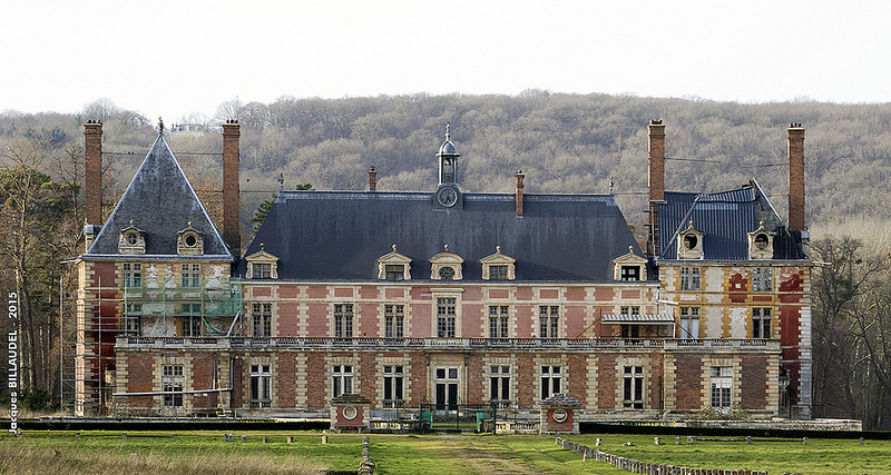 Le château du Duc et de la Duchesse de Berry à Rosny-sur-Seine 24127110