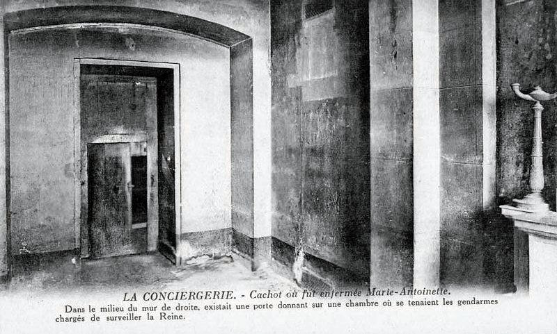 Marie-Antoinette à la Conciergerie : sa cellule et la chapelle expiatoire - Page 7 Cint210