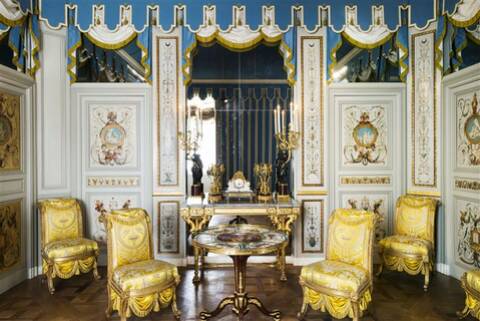 Décors et meubles des boudoirs turcs du comte d'Artois : reconstitution au  musée du Louvre