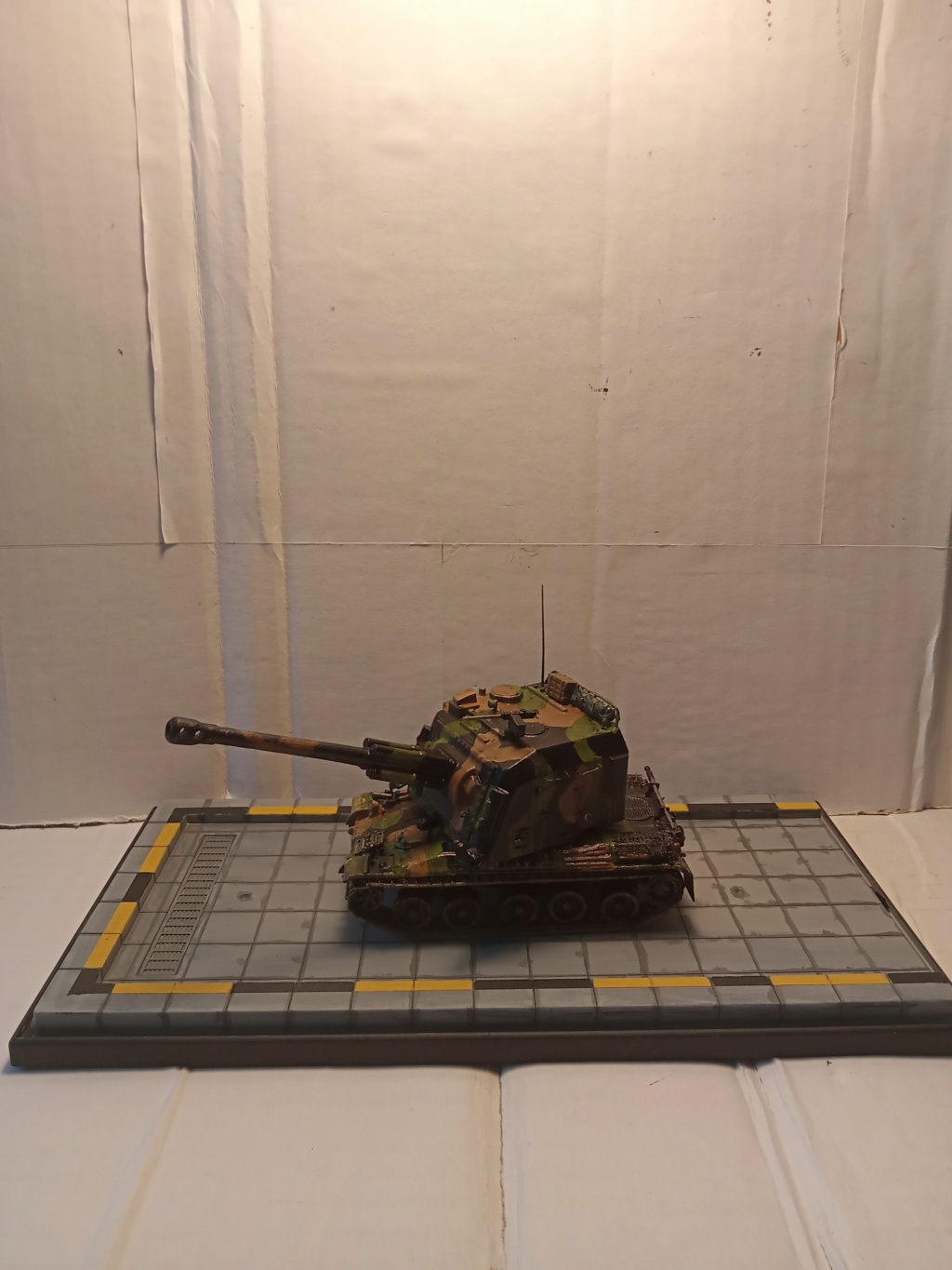 [Heller-VDM 25] AMX AuF-1 155 Img20202