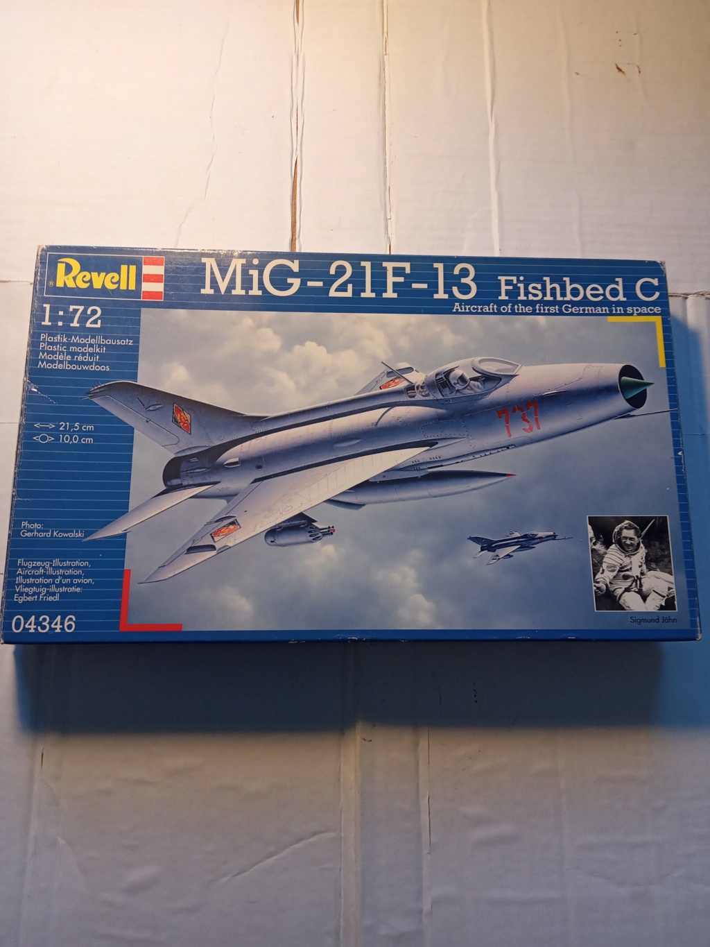 Mig 21F-13 Fishbed C RDA 1965 /Revell Img20506