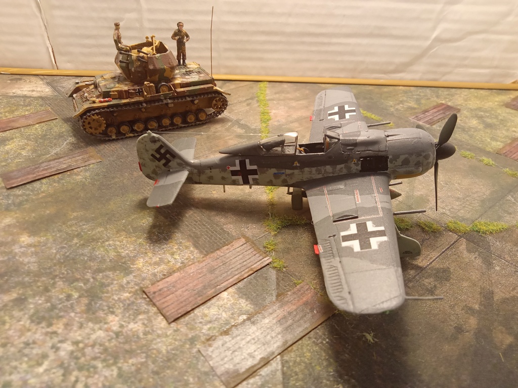 [Revell] 1/72 - Focke-Wulf Fw 190 A-8 & Bv 246 "Hagelkorn" / Allemagne 1944  (fw190) Img20633