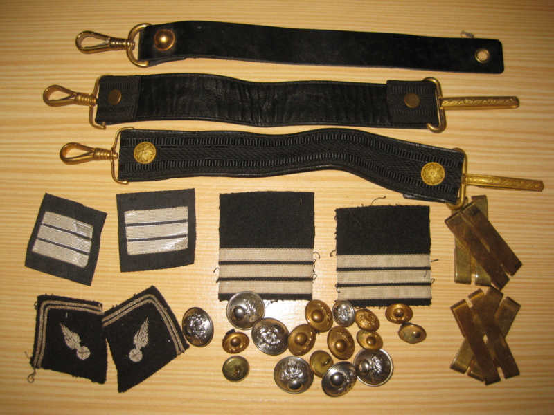 Ceinturon, bélières, galons, écussons , boutons Gendarmerie années 50 - PHILPENS - NOV - 1 Img_1319