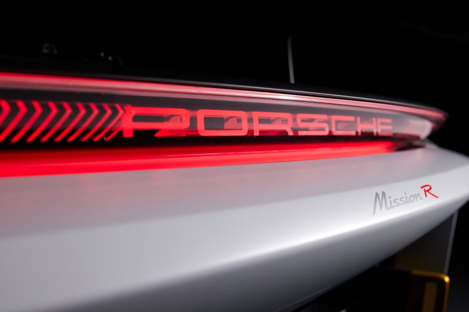 Porsche concept Mission R Porsch65