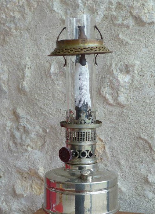 Lampe à pétrole Cheri Desprin pour machine à coudre: Restauration - Page 2 16472910