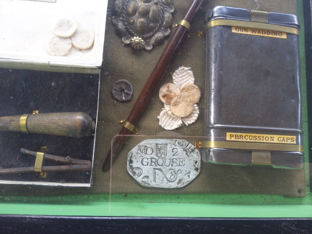 Vitrine d'un chasseur' anglais du 19 ieme 20220715