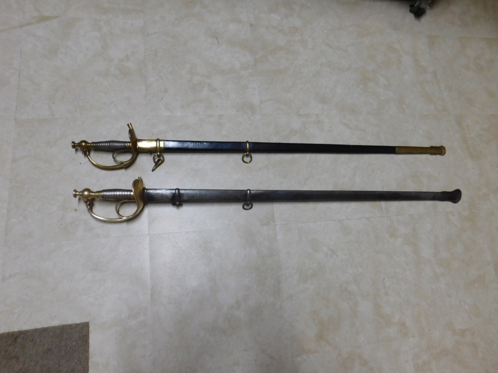 épées sardes qui seront mieux dans la rubrique de la bonne époque Dscn2121