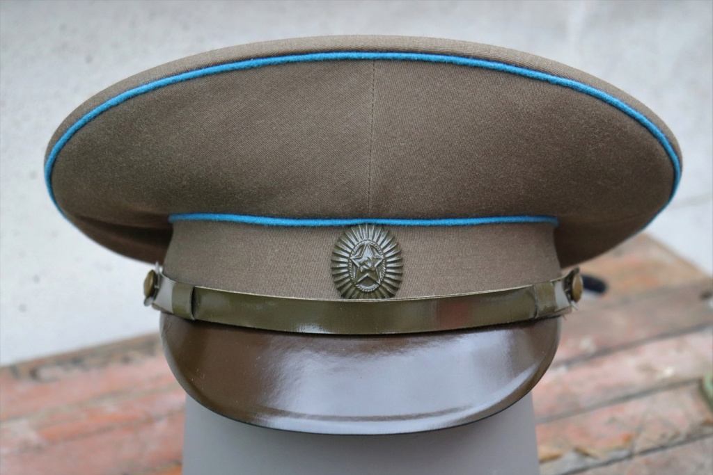 Casquette de terrain/campagne pour officier général modèle 1969 Img_3110