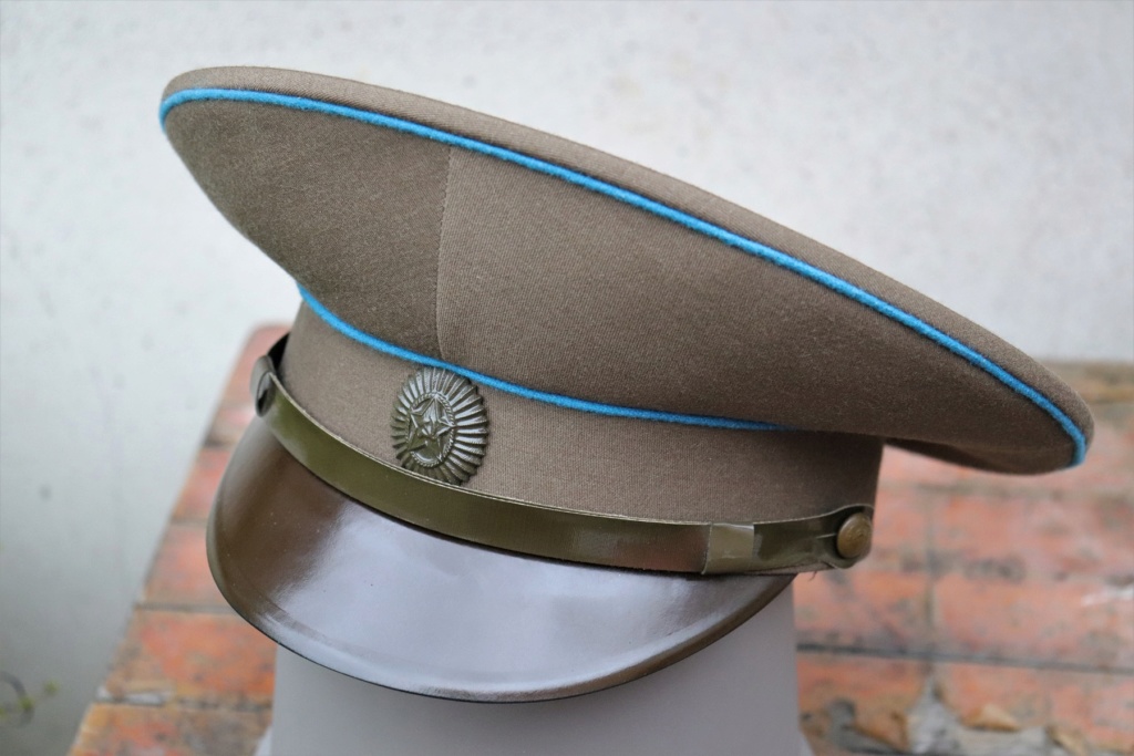 Casquette de terrain/campagne pour officier général modèle 1969 Img_3111