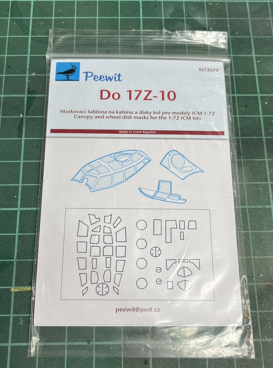 [Revell (ICM)] 1/72 - Dornier Do 17 Z10 (do17) 6852e010