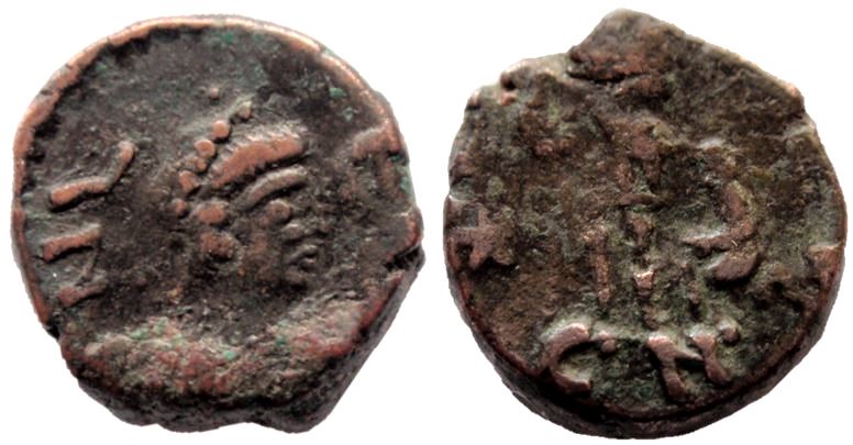 Nummus de León I. Emperador y cautivo. Constantinopla Leo_i_10