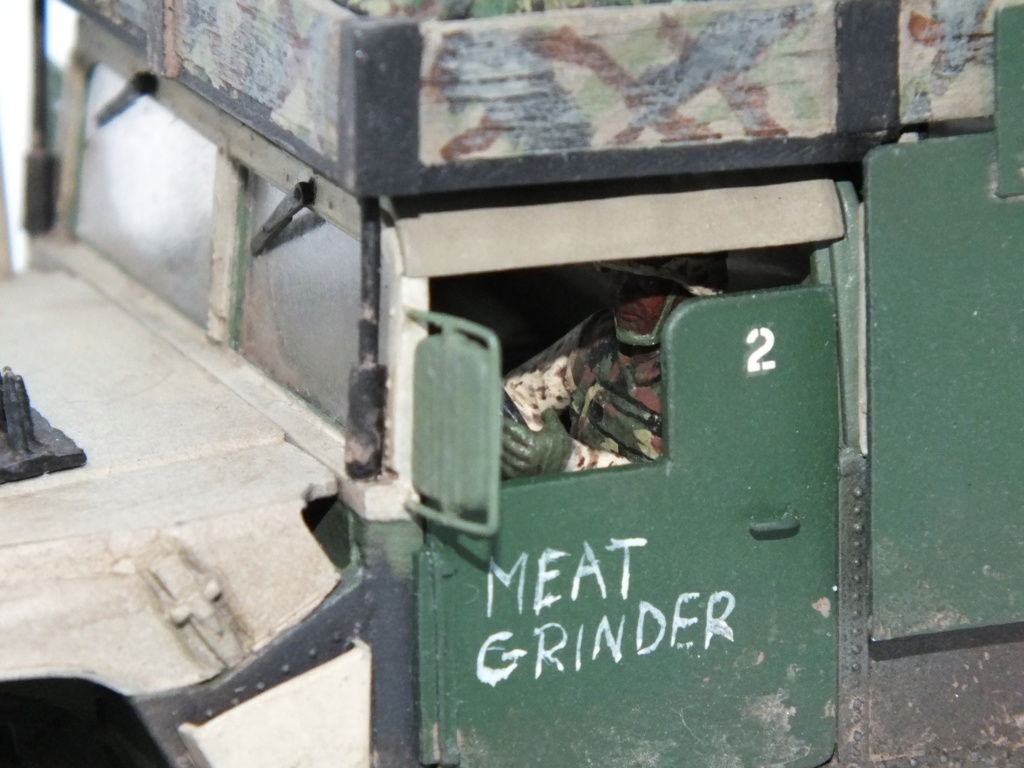 MT: Humvee en Fallujah, noviembre de 2004 - Academy 1/35 Dscf0924