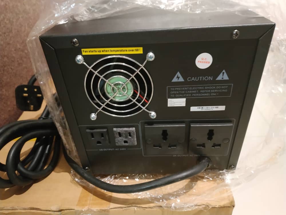 Soundstage SAVR-6000 Auto Voltage Regulator - sold Fzhs8011