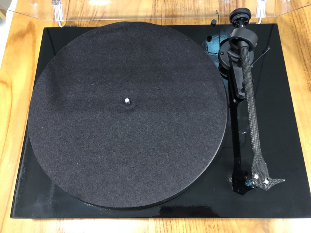 Project Debut Carbon Turntable - sold Img_1511