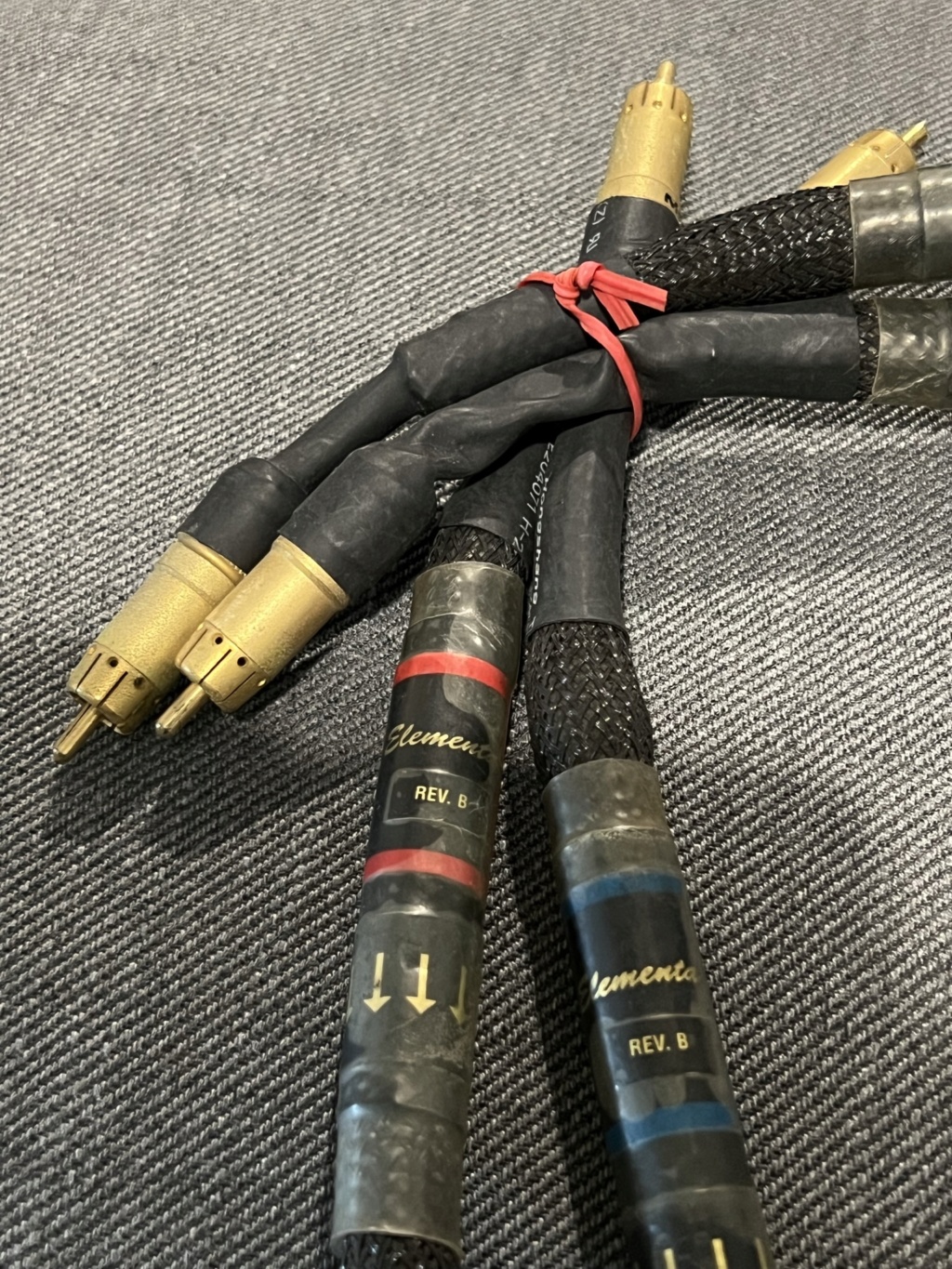 Purist Audio Design (PAD) Elementa Rev. B RCA cable (sold) Img_2232