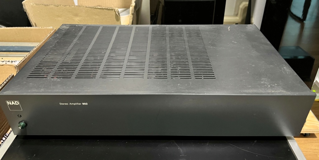 NAD 902 Power Amplifier (sold) Img_5923