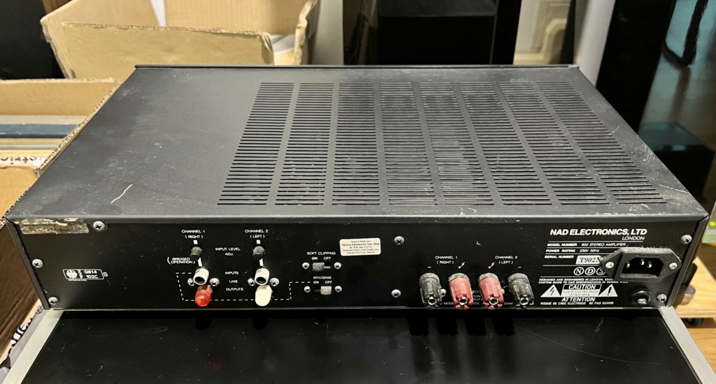 NAD 902 Power Amplifier Img_5924