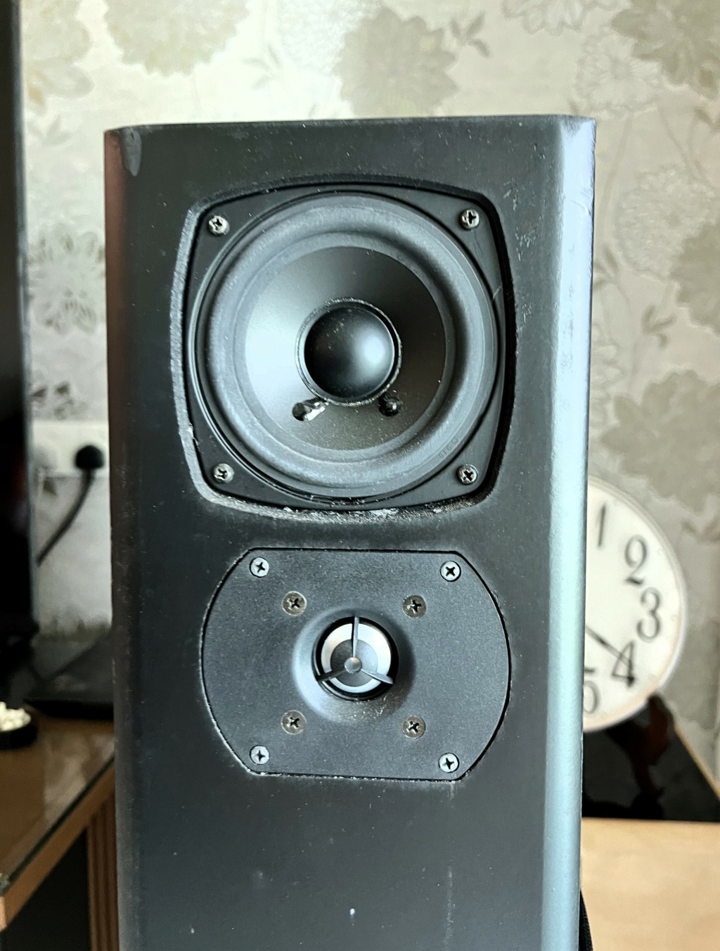 Definitive Technology BP7006 Floorstand Speaker