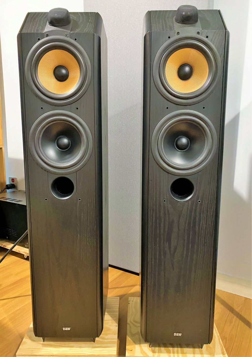 B&W CDM7 Floorstand Speaker (sold) Img_9013
