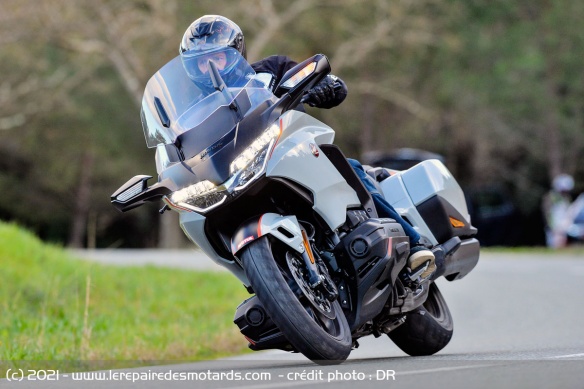 Essai moto Honda GoldWing GL1800 DCT 2021 (+vidéo) Honda-19