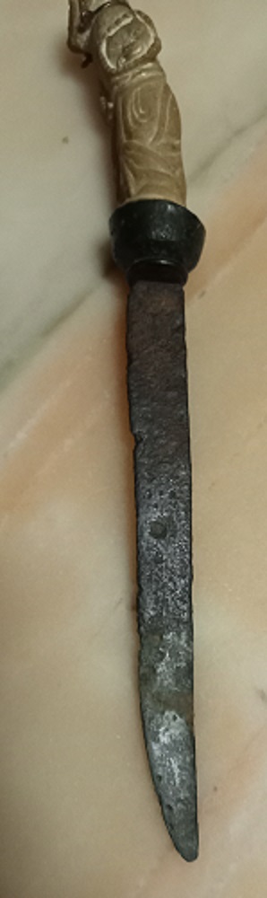 Cuchillo mango de piedra Hojacu11