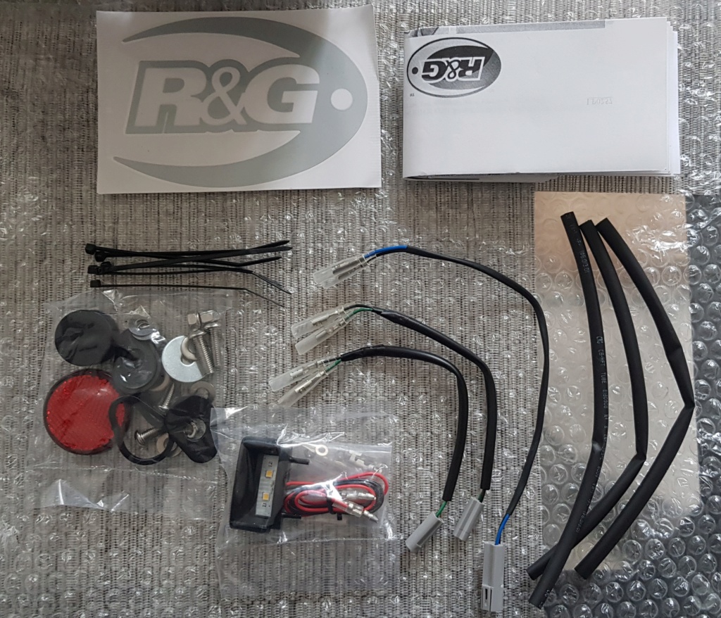 Présentation Support plaque R&G Tracer 900 GT 5_four10