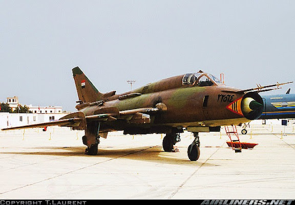 Irak - [Modelsvit] 1/72 -  Sukhoi Su-22 UM3K Fitter  Irak   26050810