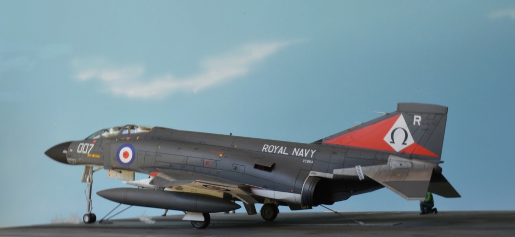[Airfix]  1/72 - McDonnell-Douglas F-4K Phantom II  Royal Navy Dsc_0994