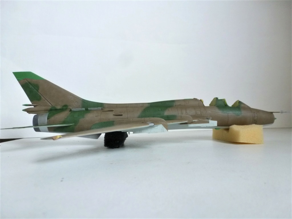 [Modelsvit] 1/72 -  Sukhoi Su-22 UM3K Fitter  Irak   P1250311