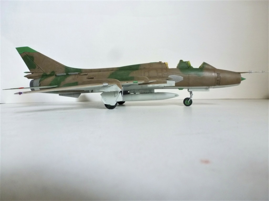 [Modelsvit] 1/72 -  Sukhoi Su-22 UM3K Fitter  Irak   P1250323