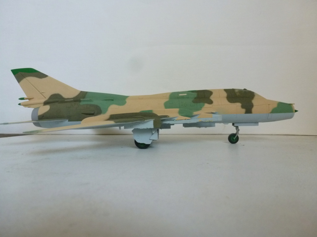 [Modelsvit + Vespa Model Kits] 1/72 Sukhoi Su-22 M3 J Fitter   -   conversion South Yemen AF  P1260515
