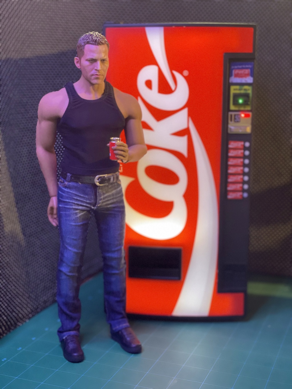 NEW PRODUCT: New Wave Toys 1/6 replica Coca-Cola “Coke” Vending Machine Img_1714