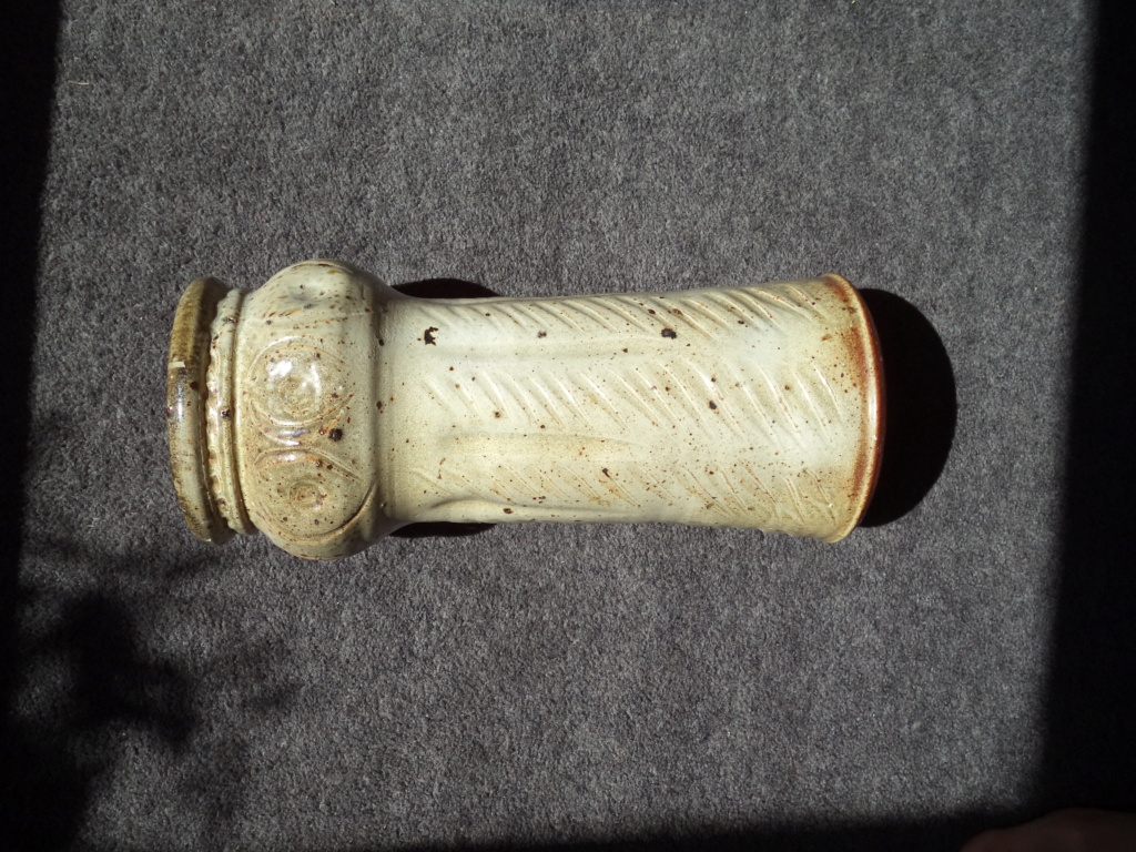 Vase with Sun/star stamp...hi folks can someone idetify this pice/mark? 00510