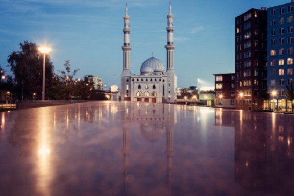 Quelques mosquées aux Pays-Bas (Houlanda) A911