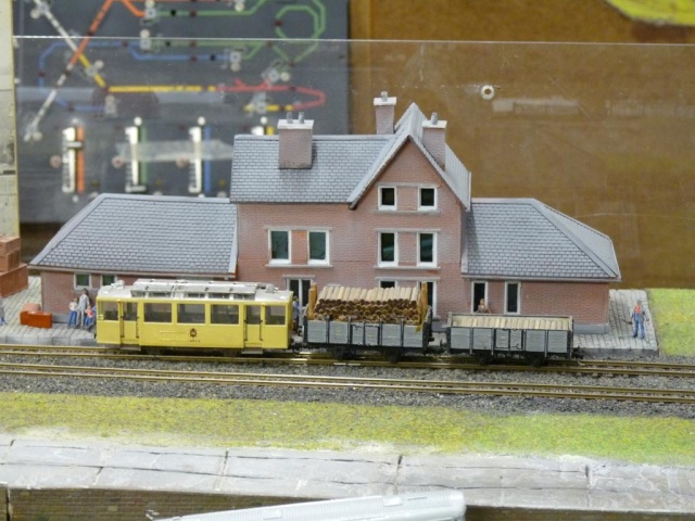 Trains miniatures P1070127