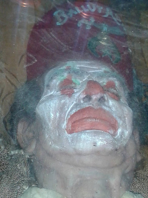 La momie du clown Achille Chatouilleu Z7_1210