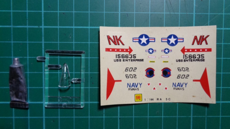 [Otaki] North American RA-5C Vigilante Dsc00730