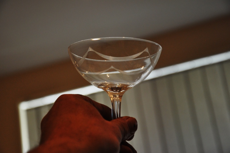Série de coupes à champagne cristal Meisenthal 1927 Dsc_0211