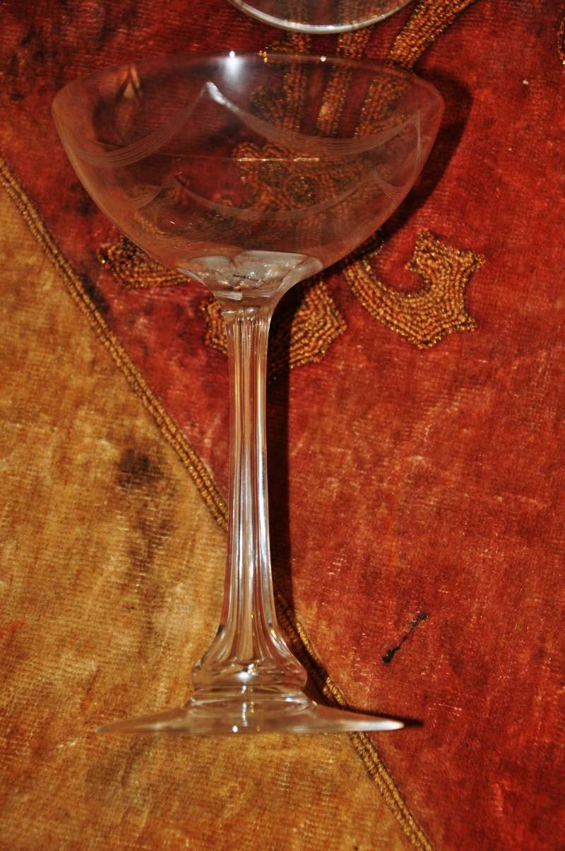 Série de coupes à champagne cristal Meisenthal 1927 Dsc_0214