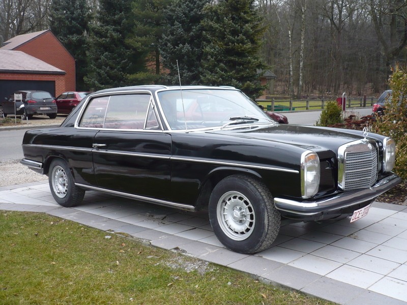 a vendre w114 250 ce 1969 noir et cuir rouge!!!!!! P1030711