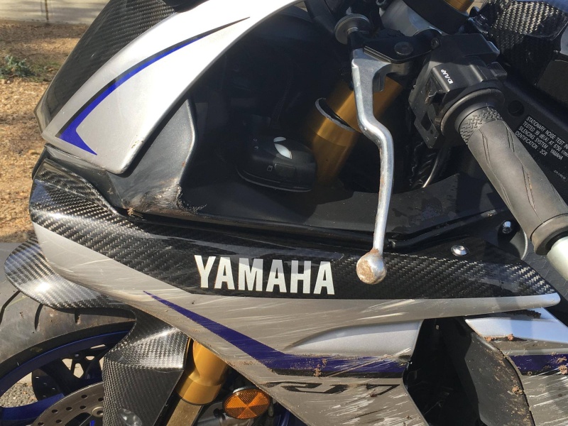 Yamaha R1 et R1M  Crossplane 2015 ( sujet numero3 ) - Page 6 13087010