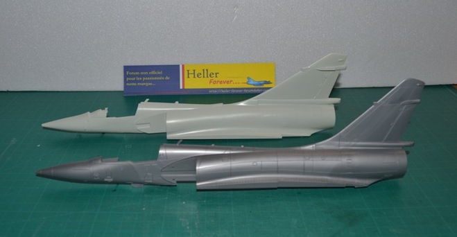 [ESCI - REVELL] DASSAULT MIRAGE 2000-01 Prototype  & Mirage 2000 C de série Réf 354 - Page 2 Dsc_0043
