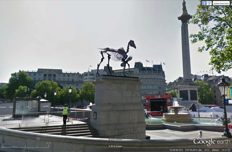 Gift Horse - sculpture à Trafalgar Square - Londres - UK Sans_167