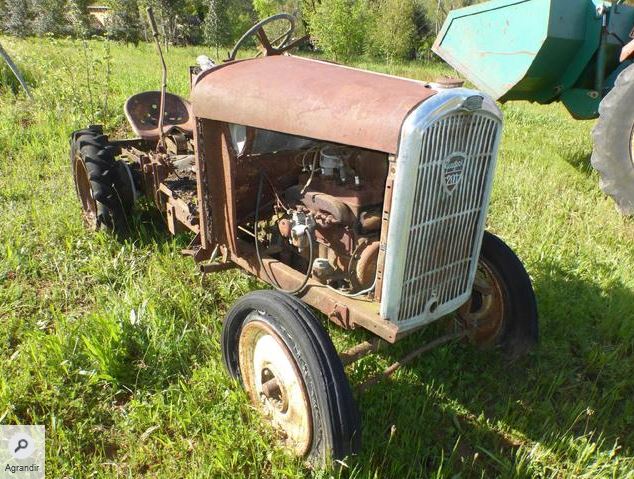 Tracteur PANHARD & LEVASSOR ou comment transformer une auto ! 000108